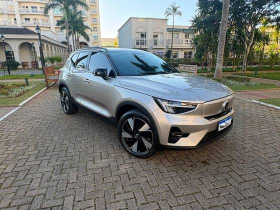 VOLVO XC40 P6 RECHARGE ELECTRIC PLUS
